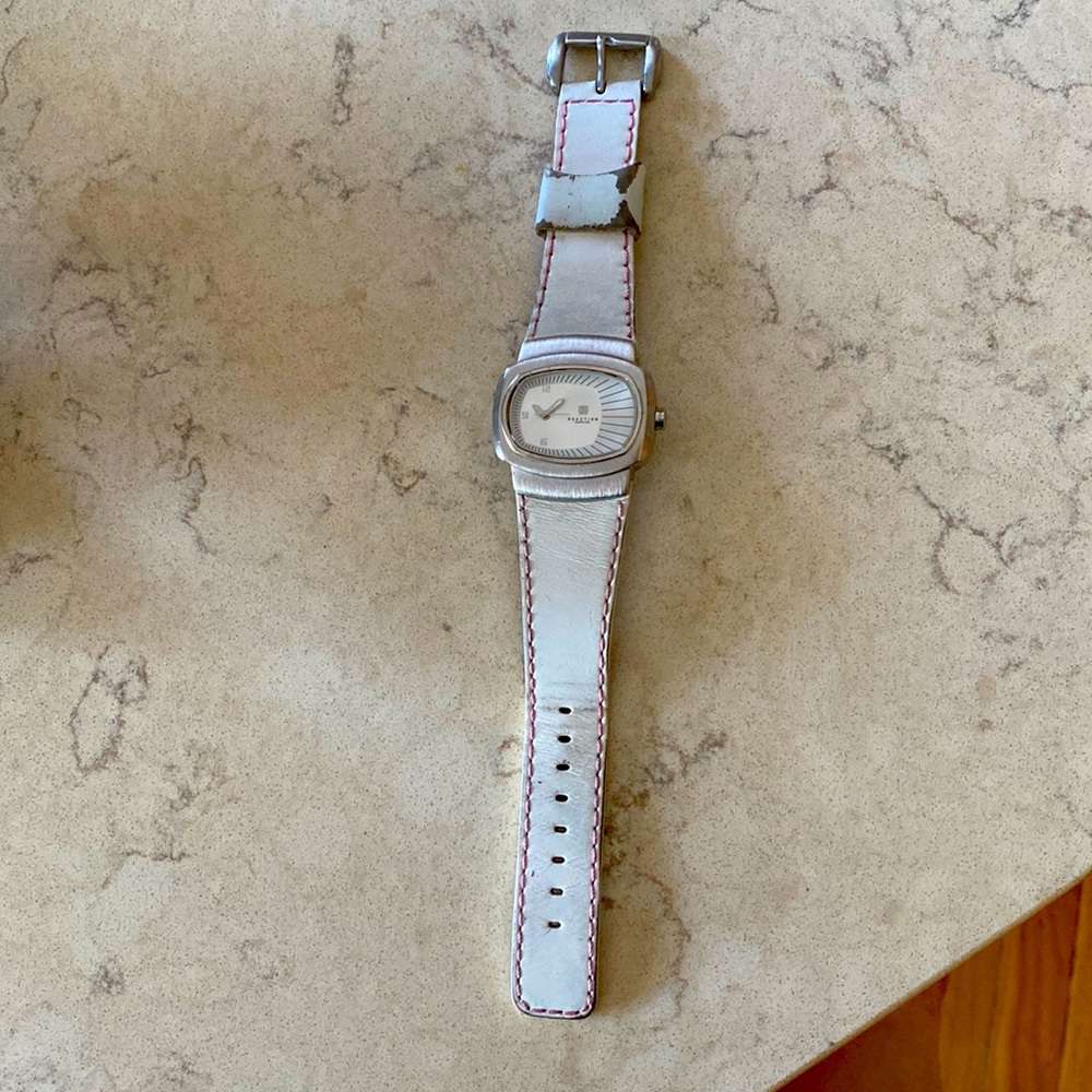 Reaction By Kenneth Cole White Leather Watch